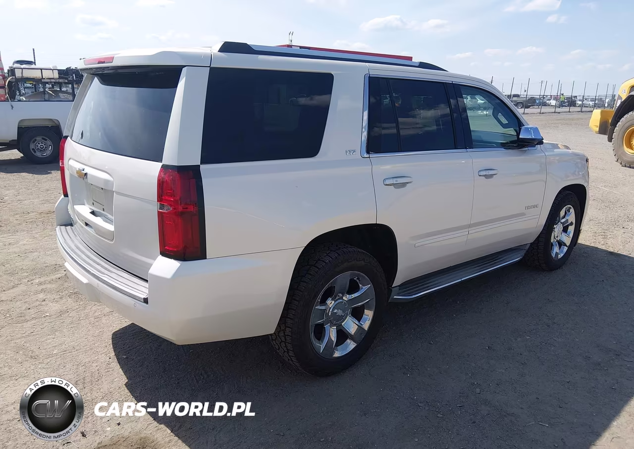 2015 Chevrolet Tahoe Ltz VIN:1GNSCCKC4FR275732 - 4