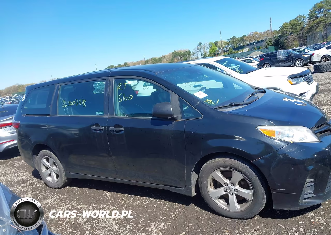 2018 Toyota Sienna L 7 Passenger VIN:5TDZZ3DC9JS962007 - 12