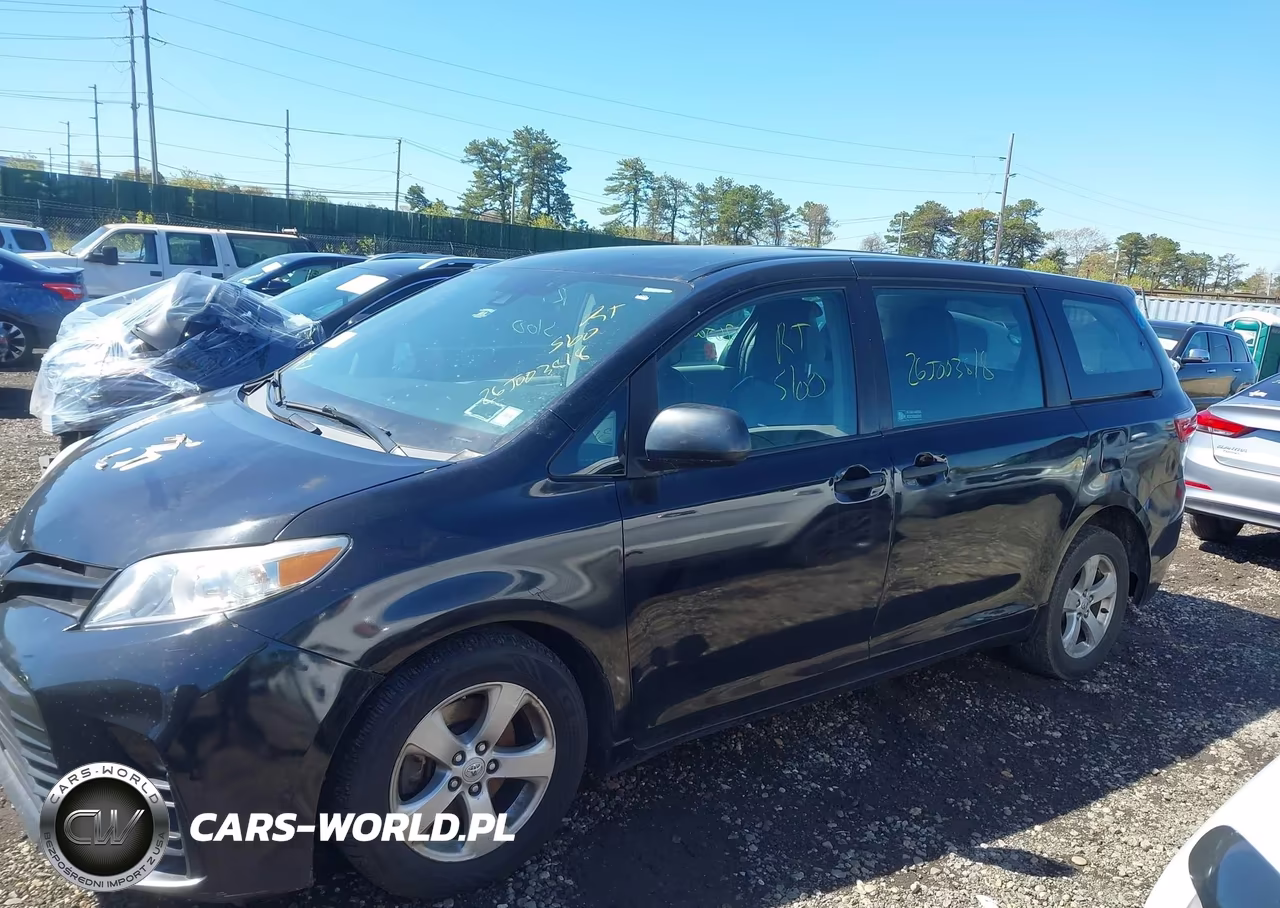 2018 Toyota Sienna L 7 Passenger VIN:5TDZZ3DC9JS962007 - 13