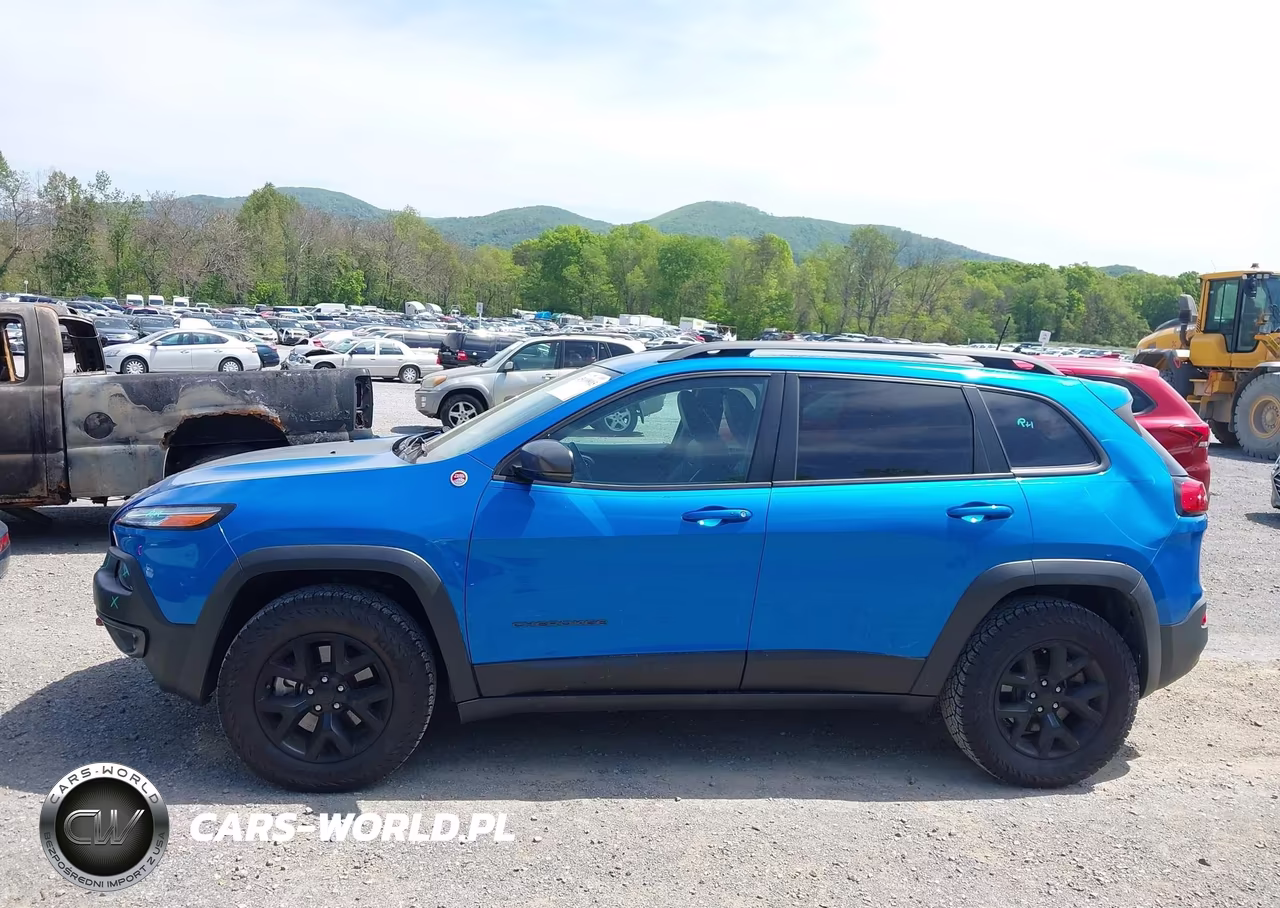 2018 Jeep Cherokee Trailhawk 4X4 VIN:1C4PJMBB9JD546324 - 15
