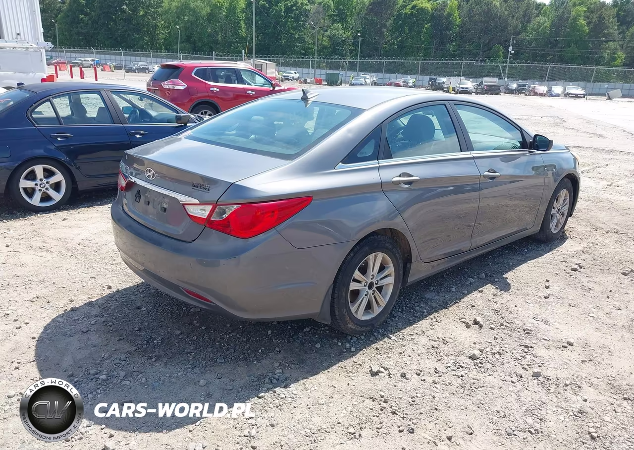 2011 Hyundai Sonata Gls VIN:5NPEB4AC9BH124905 - 4