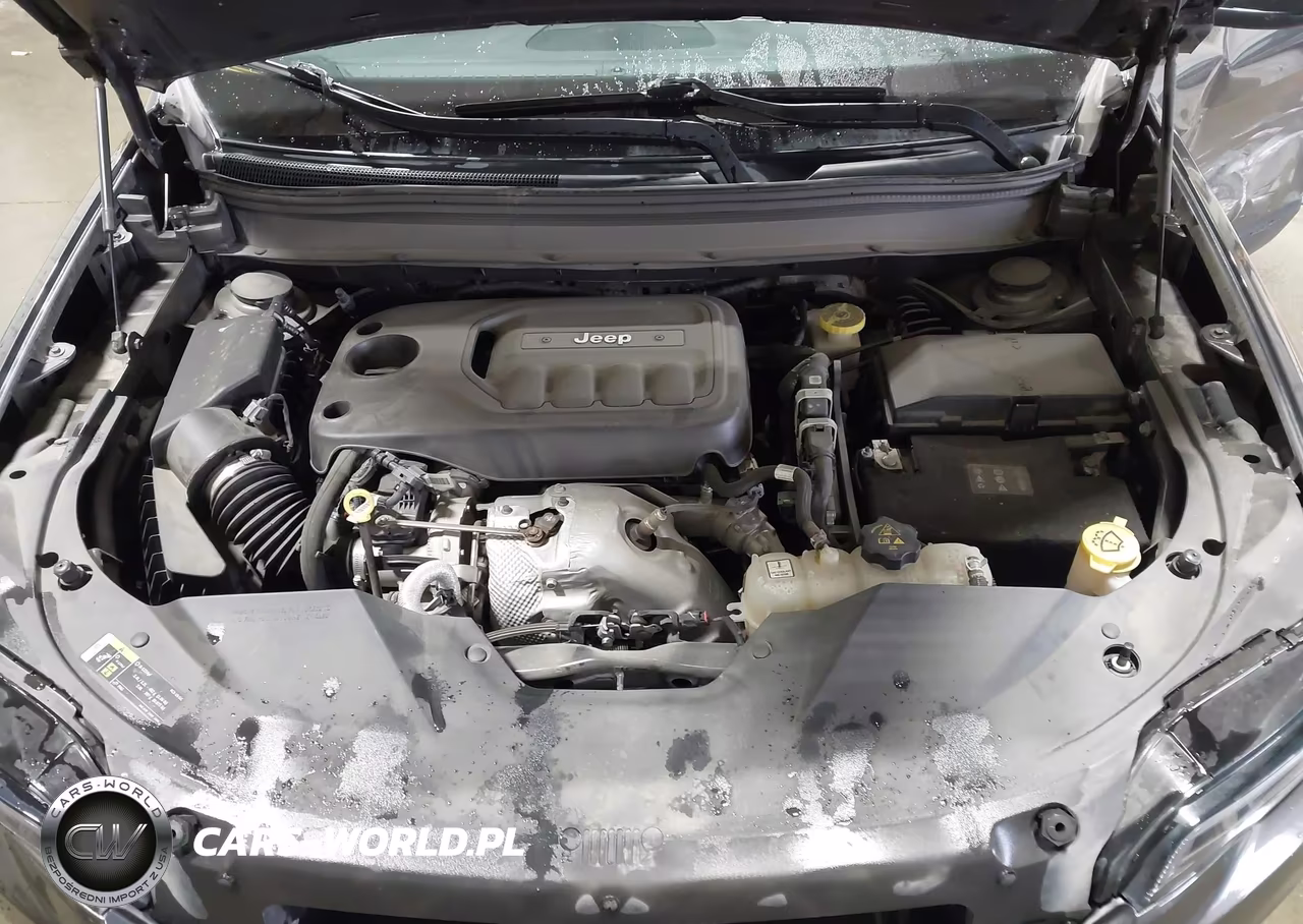 2019 Jeep Cherokee Latitude Plus 4X4 VIN:1C4PJMLN4KD229609 - 10