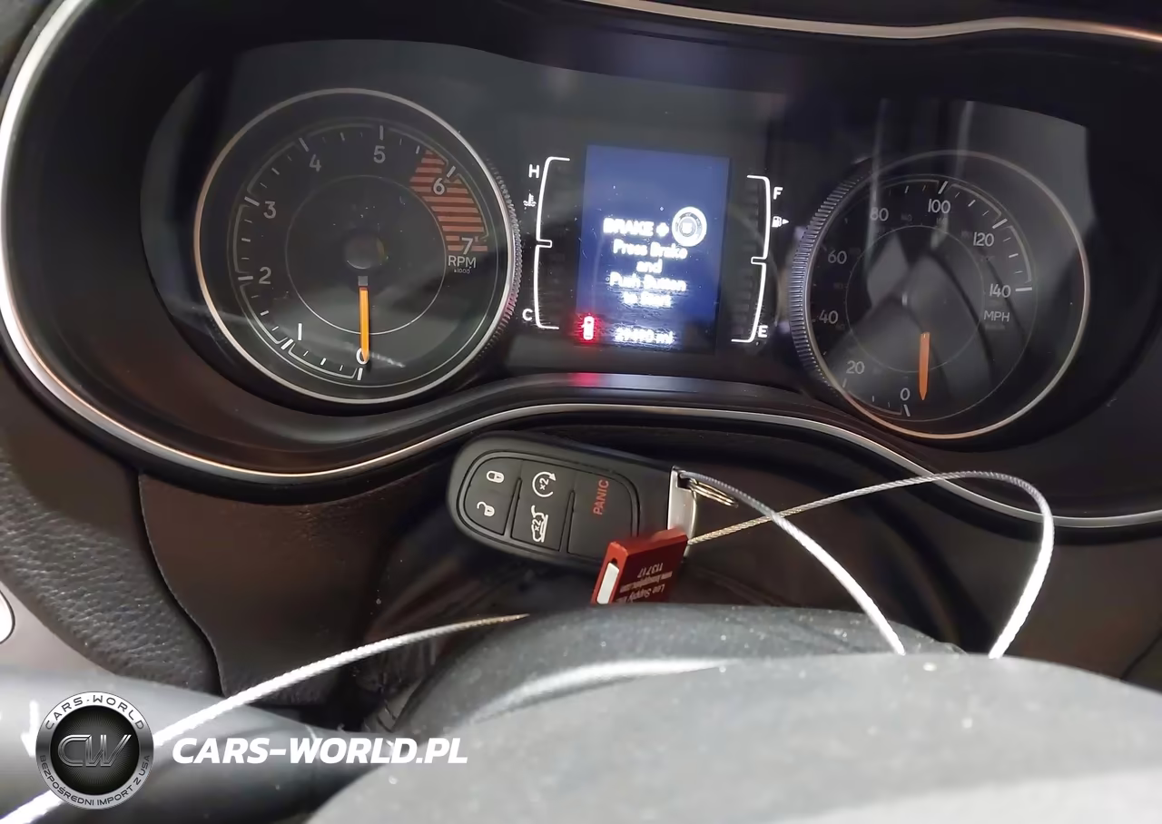 2019 Jeep Cherokee Latitude Plus 4X4 VIN:1C4PJMLN4KD229609 - 11