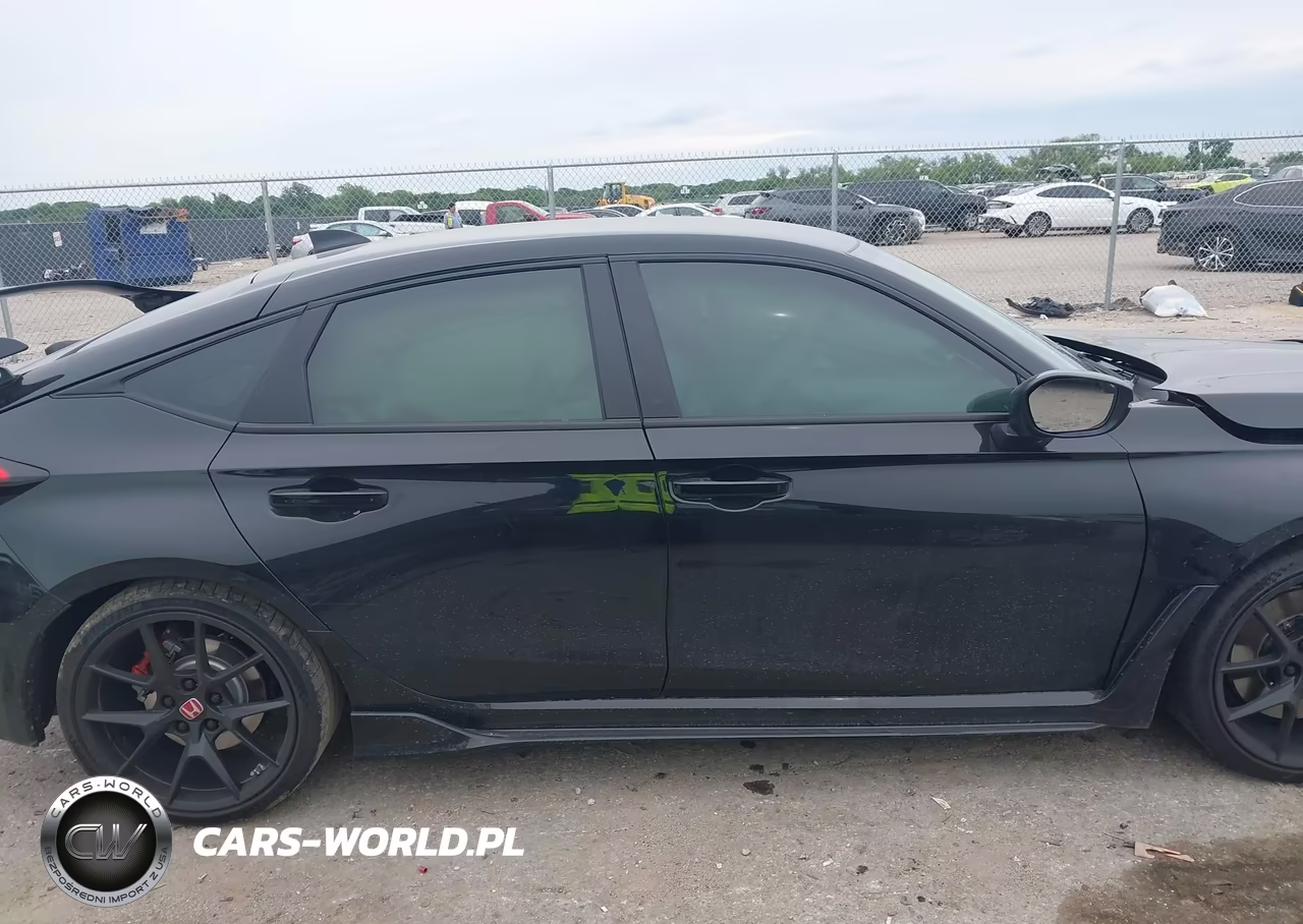 2025 Honda Civic Type R VIN:JHMFL5G42SX009248 - 14