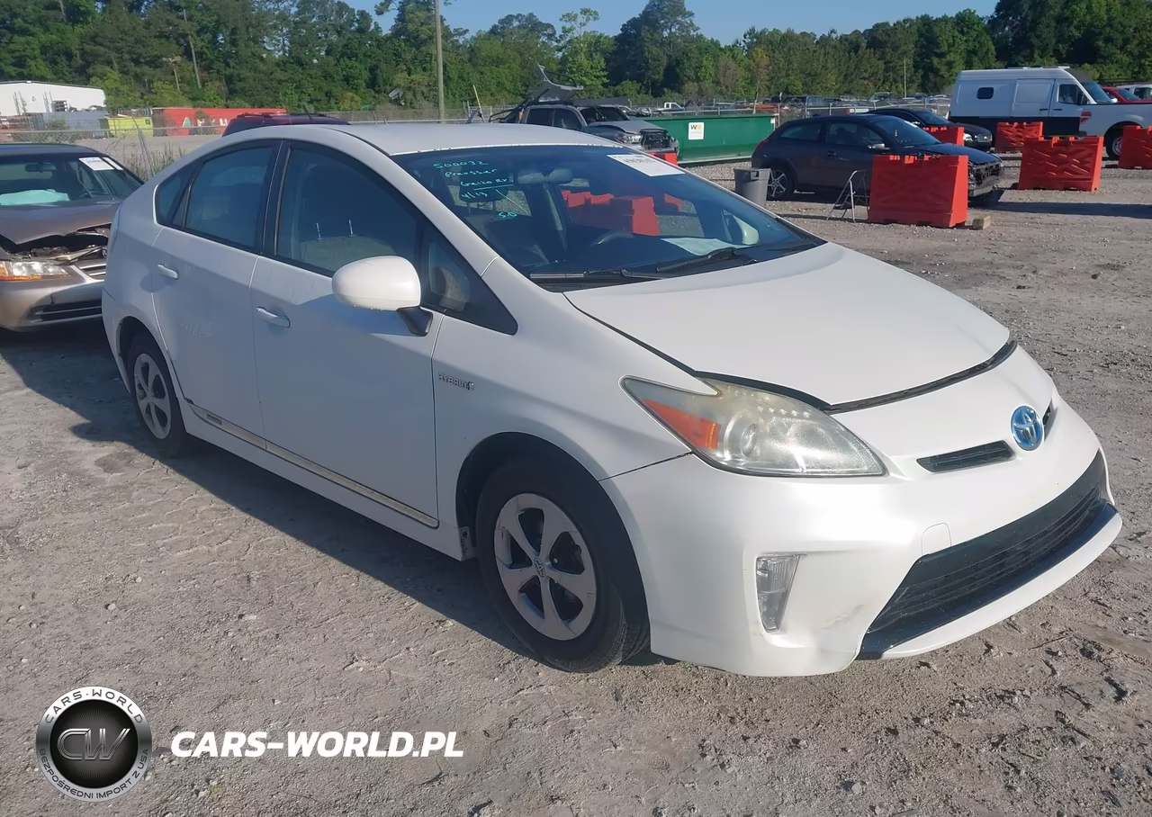 2014 Toyota Prius Three – zdjęcie 1 z 16