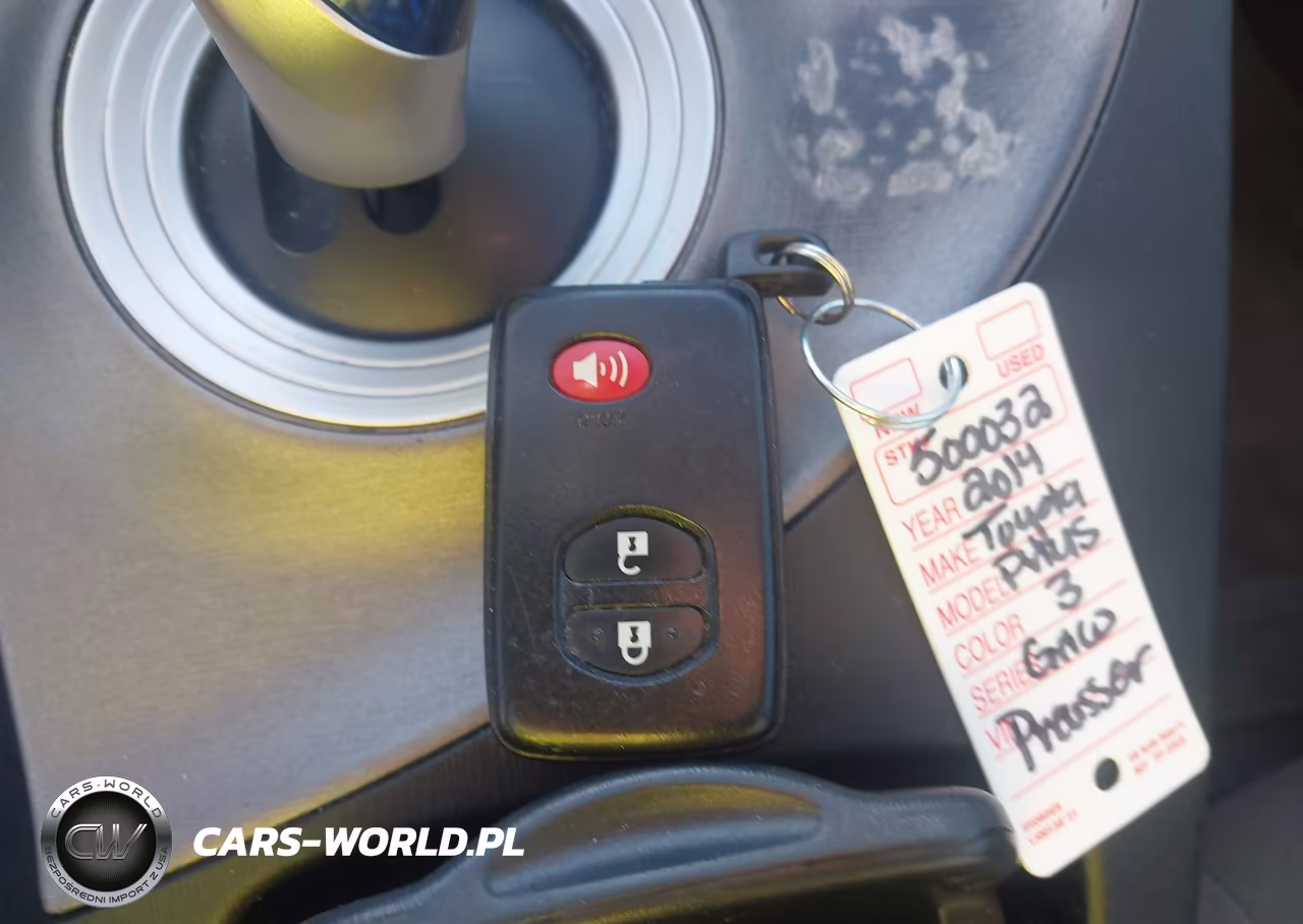 2014 Toyota Prius Three VIN:JTDKN3DU7E0388134 - 11