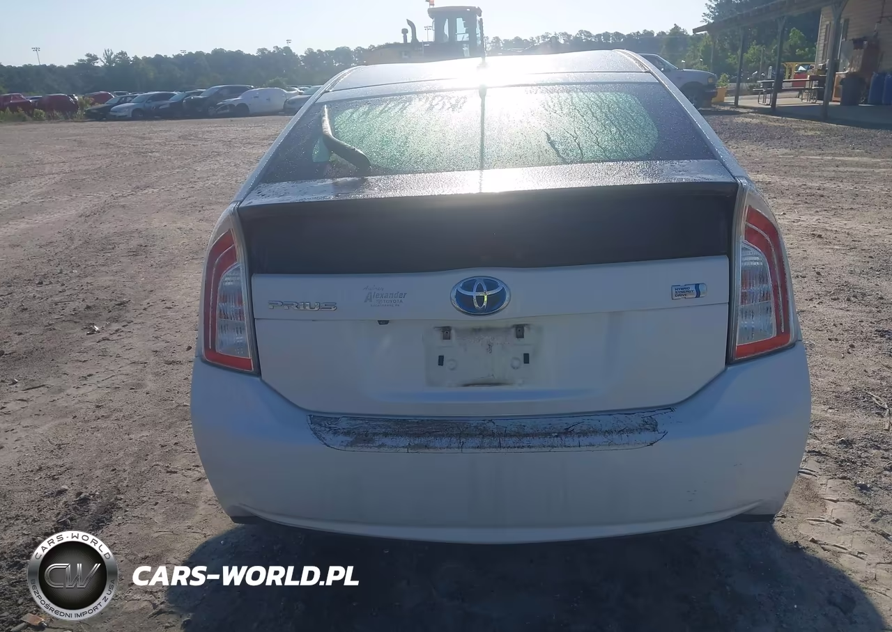 2014 Toyota Prius Three VIN:JTDKN3DU7E0388134 - 16
