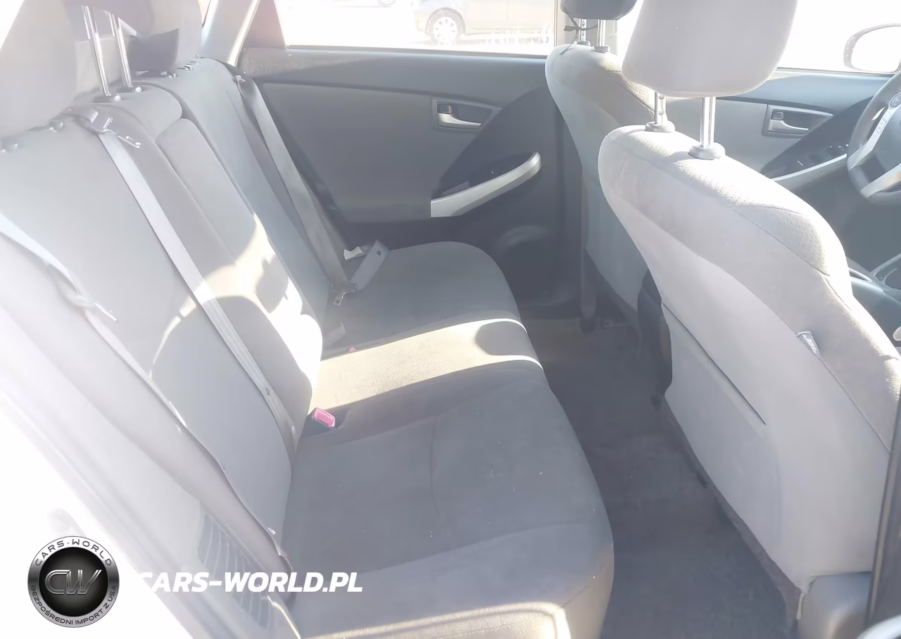 2014 Toyota Prius Three VIN:JTDKN3DU7E0388134 - 8