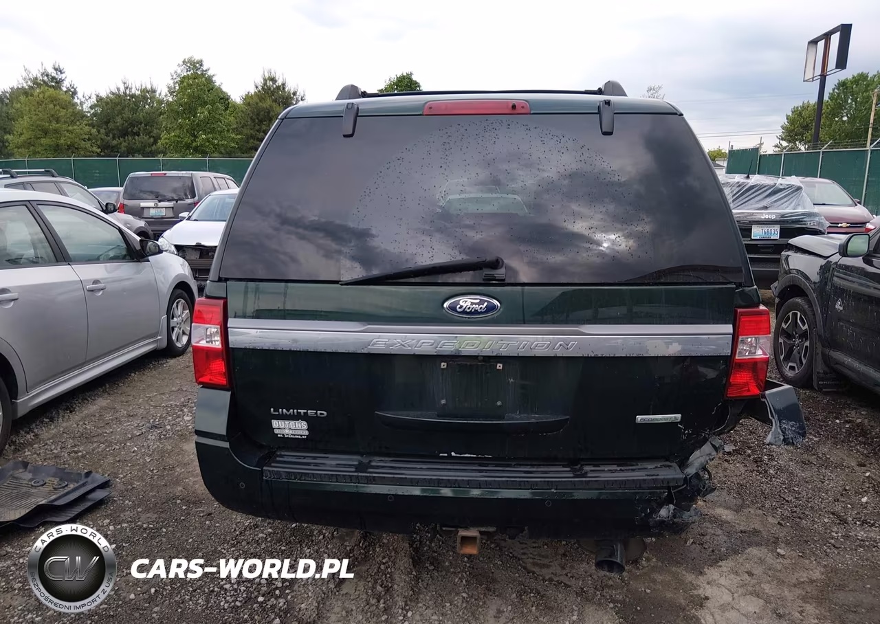 2016 Ford Expedition Limited VIN:1FMJU2AT4GEF00040 - 17