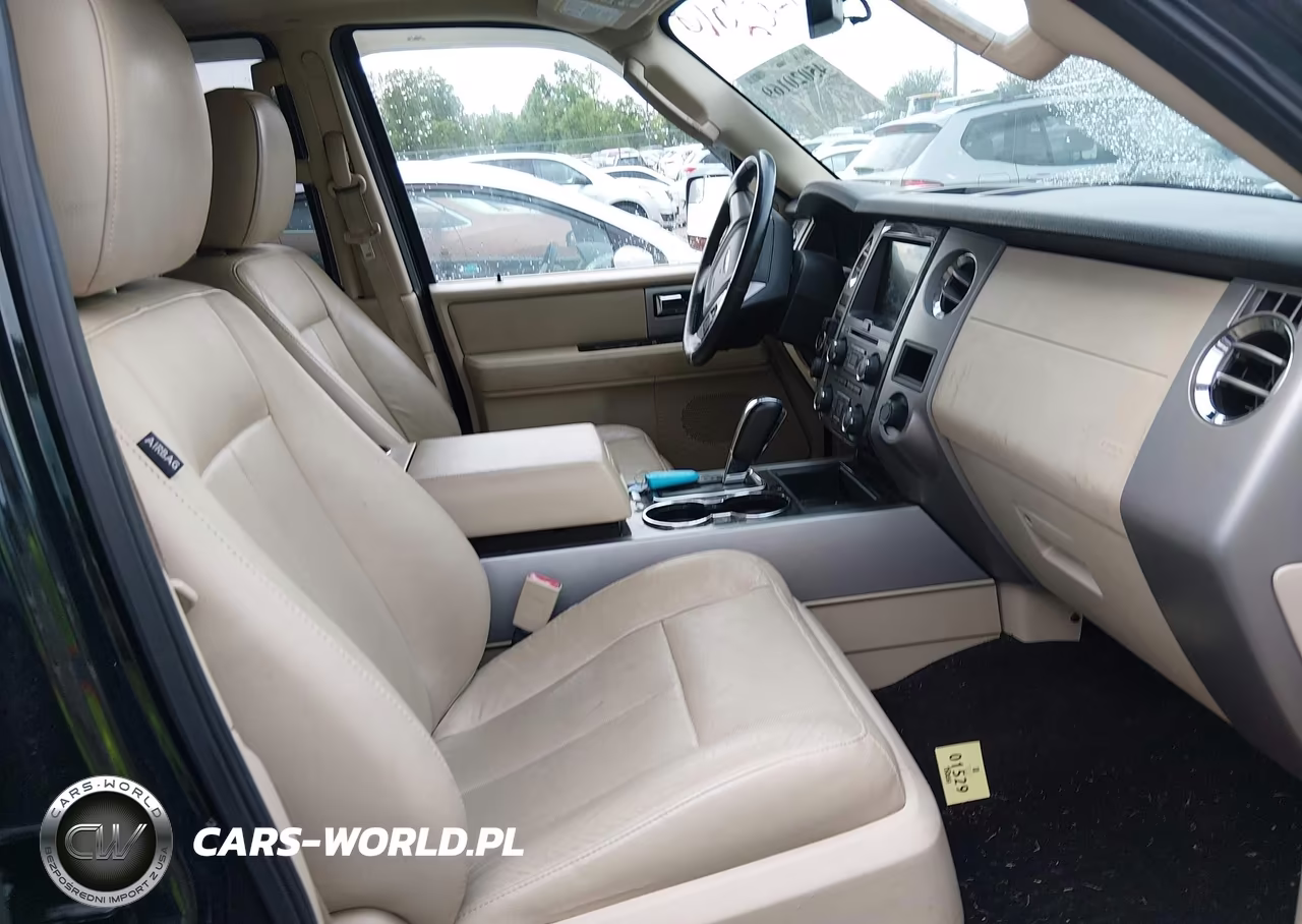 2016 Ford Expedition Limited VIN:1FMJU2AT4GEF00040 - 5