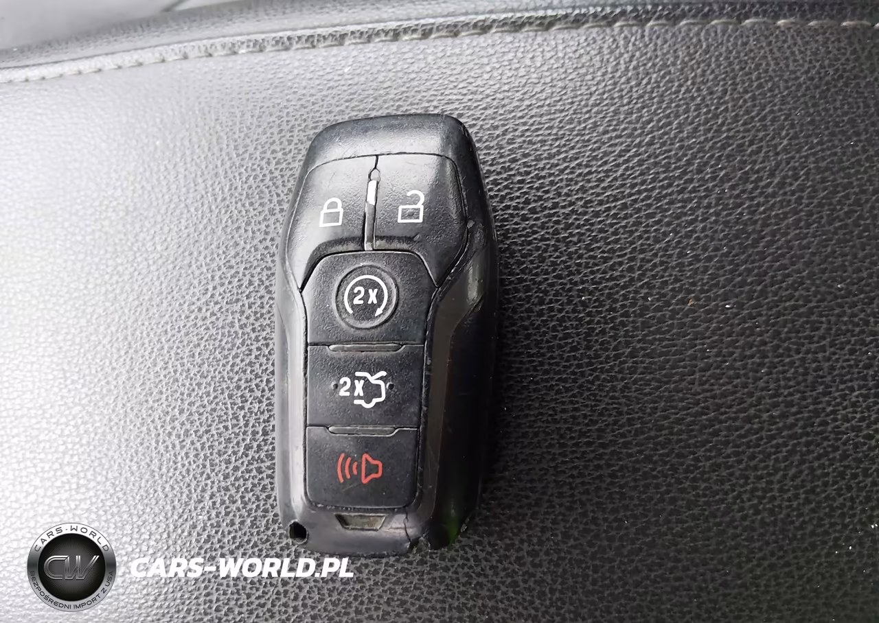 2014 Ford Fusion Titanium VIN:3FA6P0K97ER208844 - 11