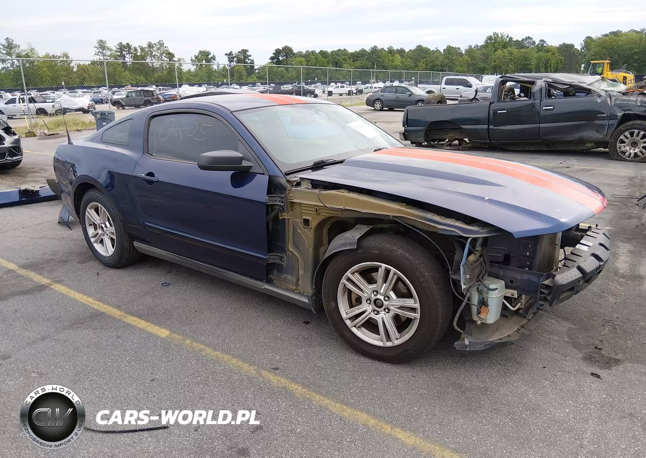 2011 Ford Mustang V6