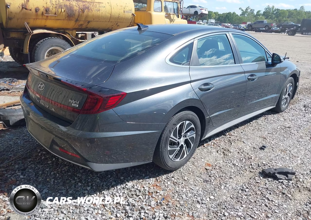 2023 Hyundai Sonata Hybrid Blue VIN:KMHL24JJ2PA067513 - 4