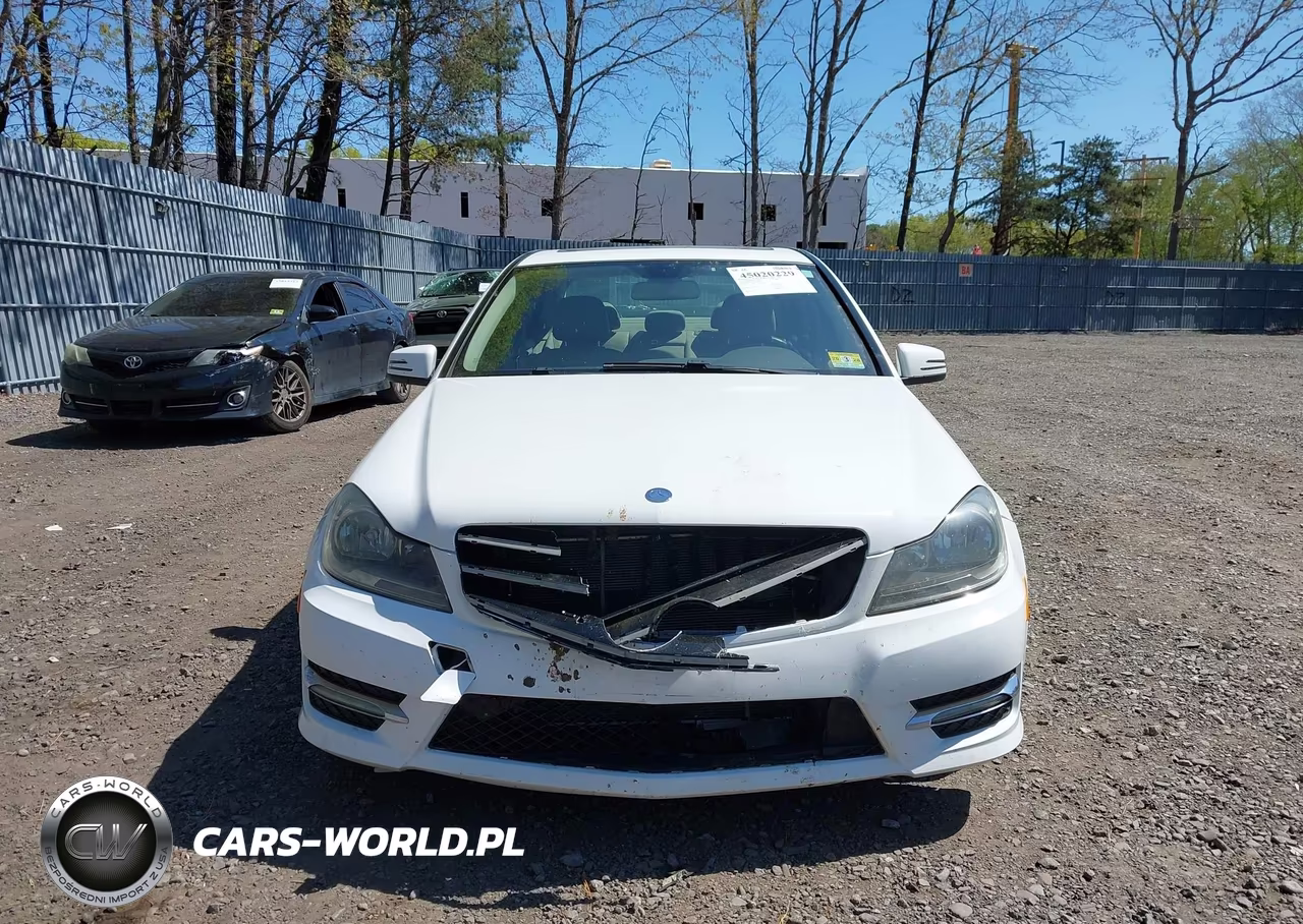 2013 Mercedes-Benz C 300 Sport 4Matic VIN:WDDGF8ABXDR286605 - 6