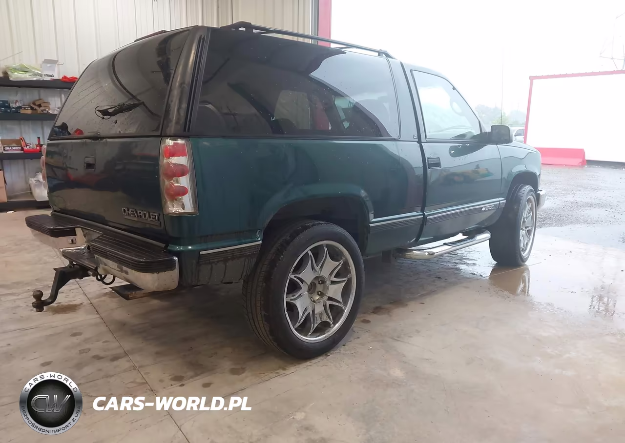 1995 Chevrolet Tahoe K1500 VIN:3GNEK18KXSG120342 - 4