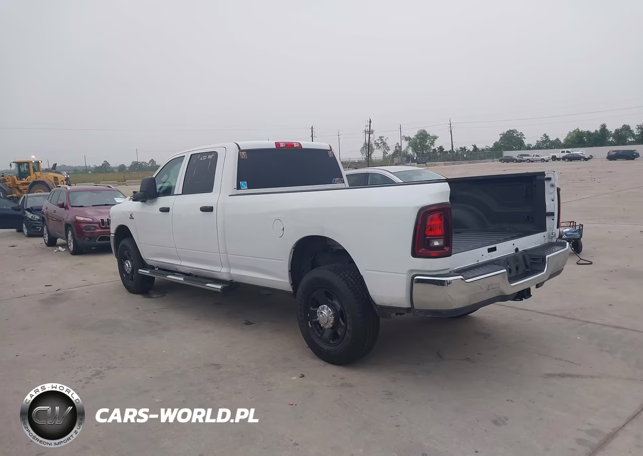 2025 Ram 2500 Tradesman 4X4 8' Box VIN:3C6UR5HL6SG526576 - 3