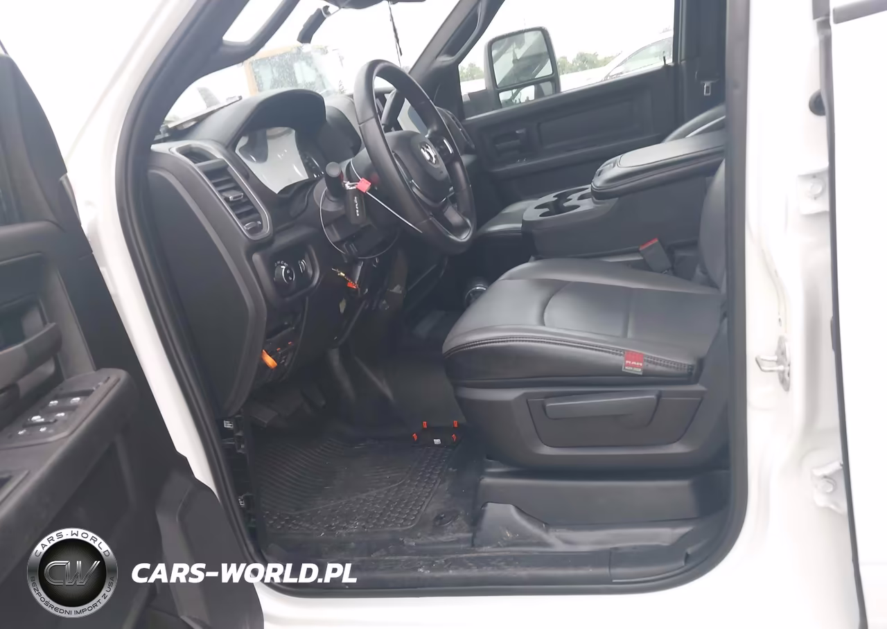 2025 Ram 2500 Tradesman 4X4 8' Box VIN:3C6UR5HL6SG526576 - 8