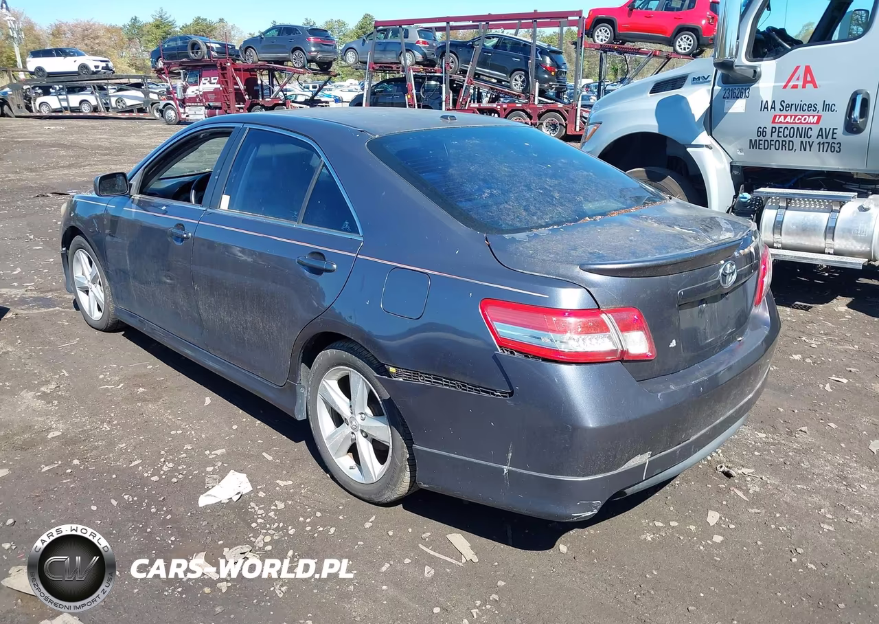 2010 Toyota Camry Se VIN:4T1BF3EK6AU041323 - 3