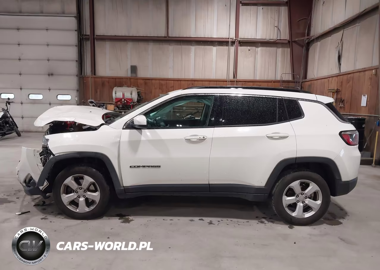 2019 Jeep Compass Latitude 4X4 VIN:3C4NJDBB7KT847502 - 14