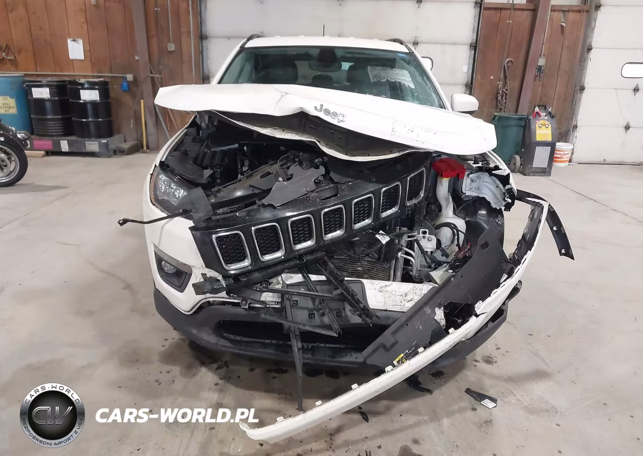 2019 Jeep Compass Latitude 4X4 VIN:3C4NJDBB7KT847502 - 6