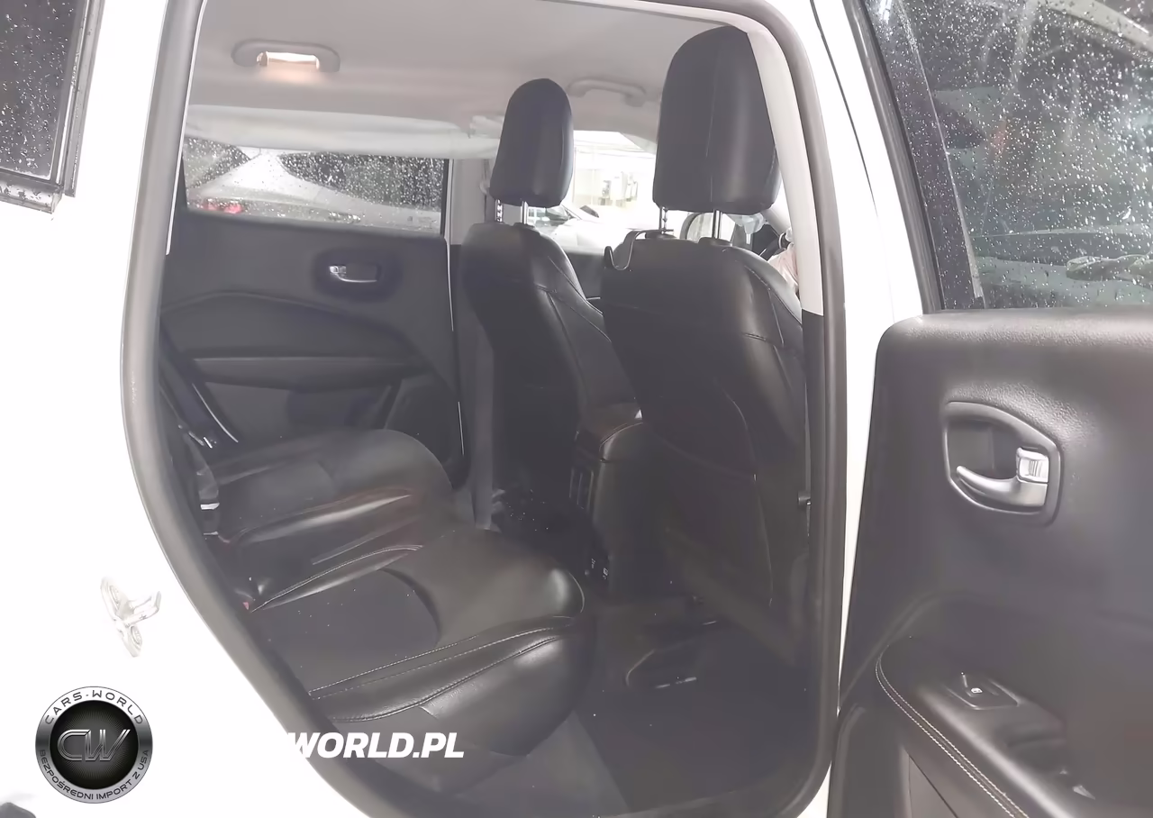 2019 Jeep Compass Latitude 4X4 VIN:3C4NJDBB7KT847502 - 8