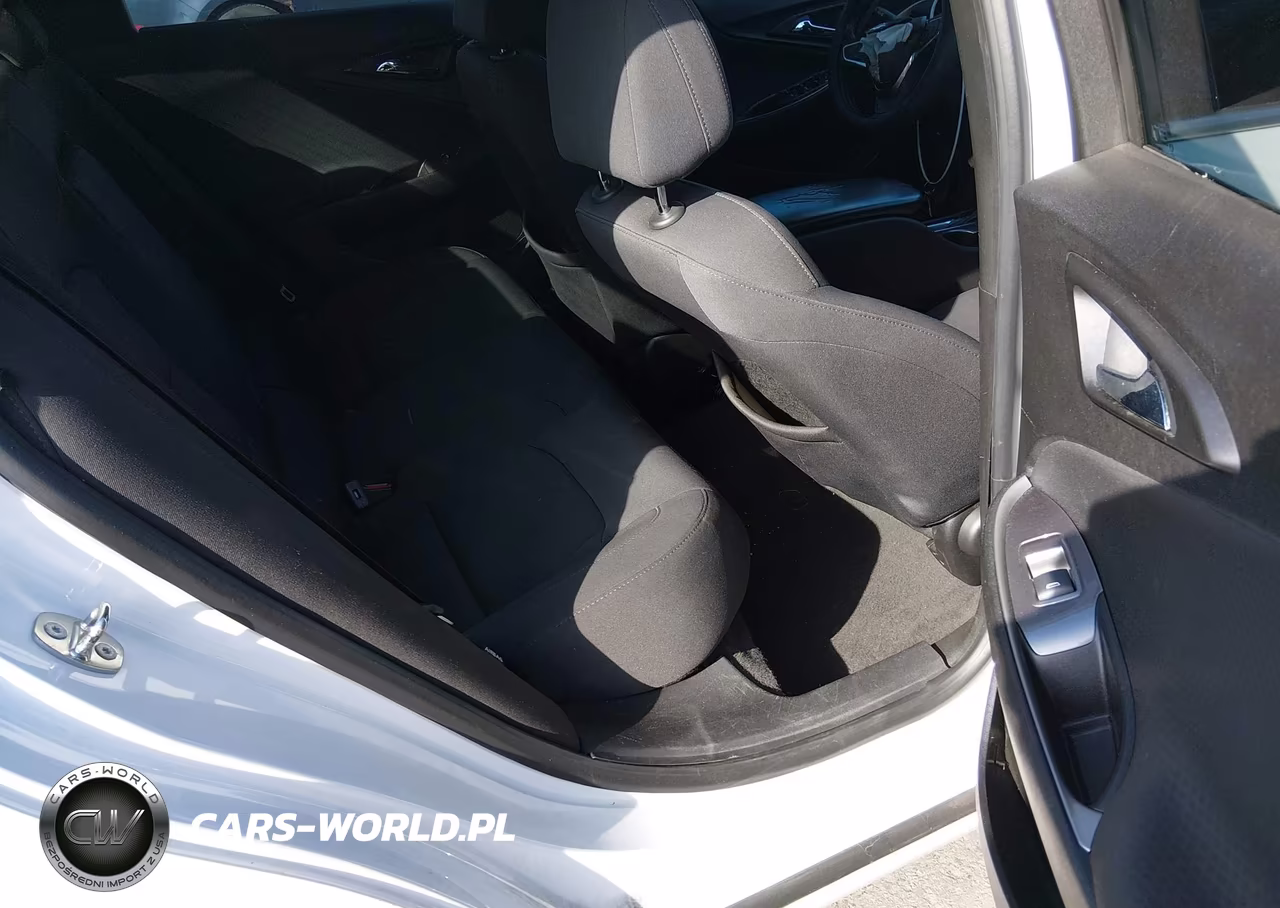 2018 Chevrolet Malibu 1Fl VIN:1G1ZC5ST9JF160940 - 8