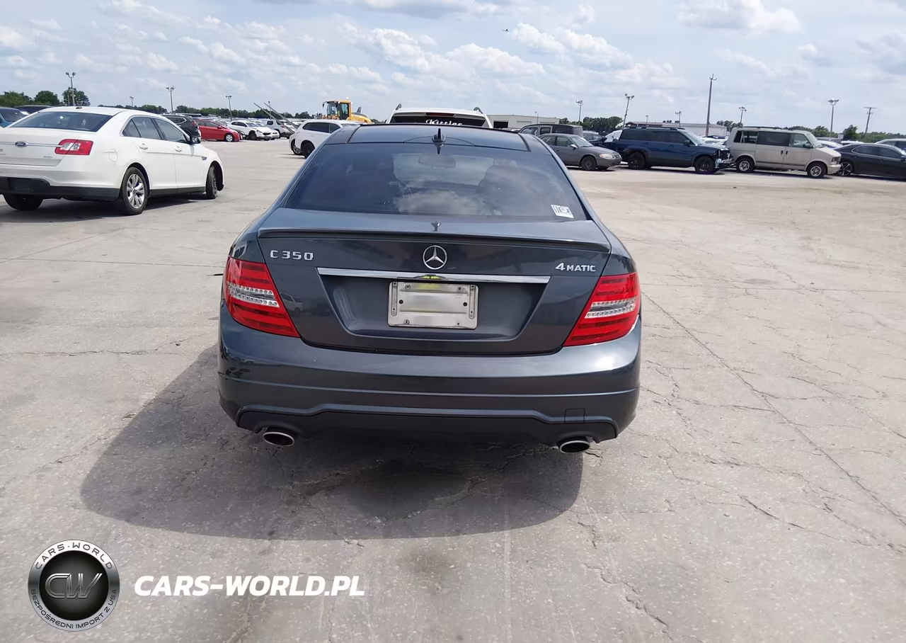 2014 Mercedes-Benz C 350 Sport 4Matic VIN:WDDGJ8JB1EG318899 - 16