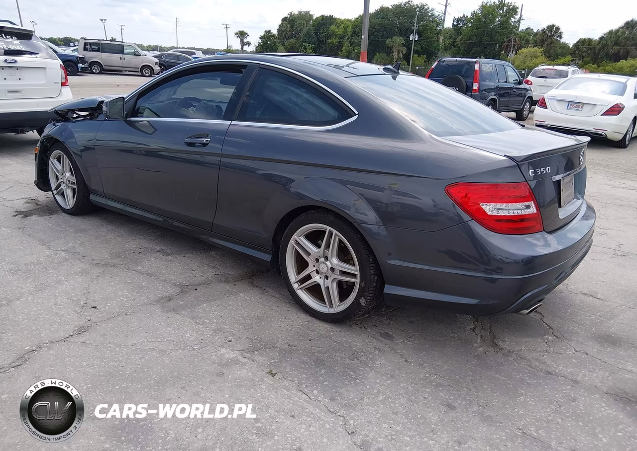 2014 Mercedes-Benz C 350 Sport 4Matic VIN:WDDGJ8JB1EG318899 - 3