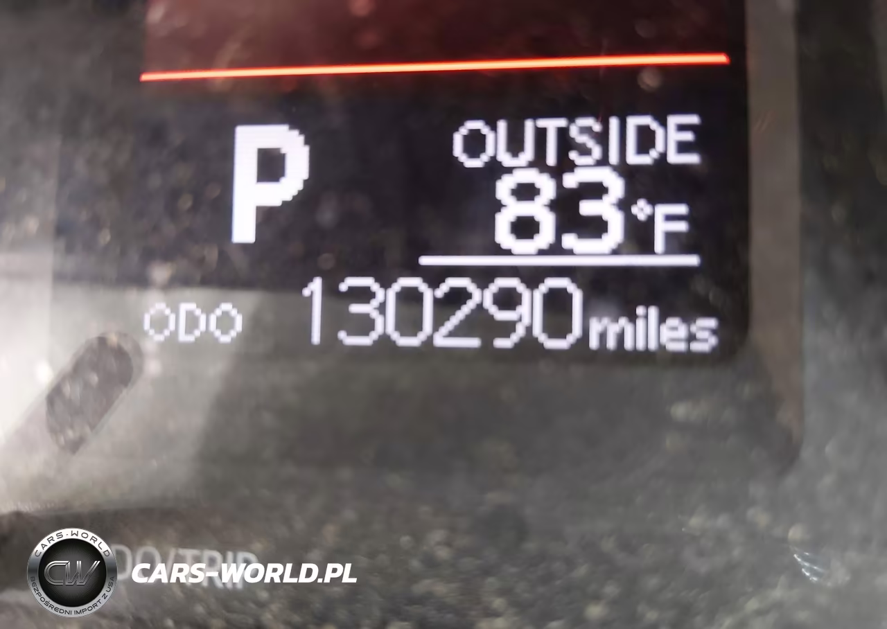 2018 Toyota Corolla Le VIN:5YFBURHE5JP816338 - 15