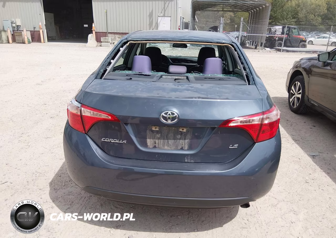 2018 Toyota Corolla Le VIN:5YFBURHE5JP816338 - 16