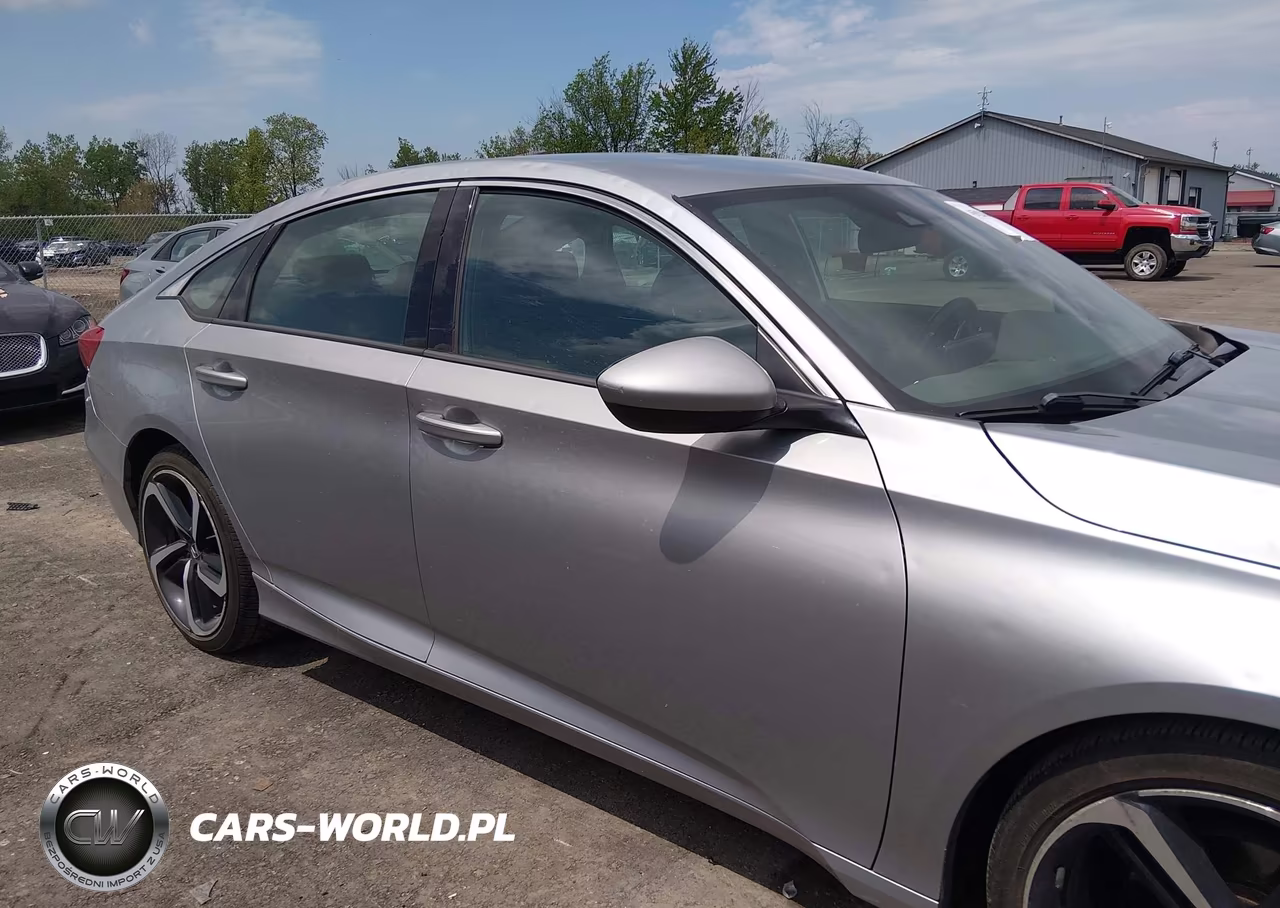 2018 Honda Accord Sport VIN:1HGCV1F36JA056446 - 13
