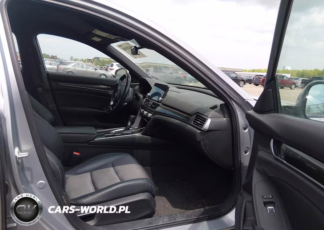 2018 Honda Accord Sport VIN:1HGCV1F36JA056446 - 5