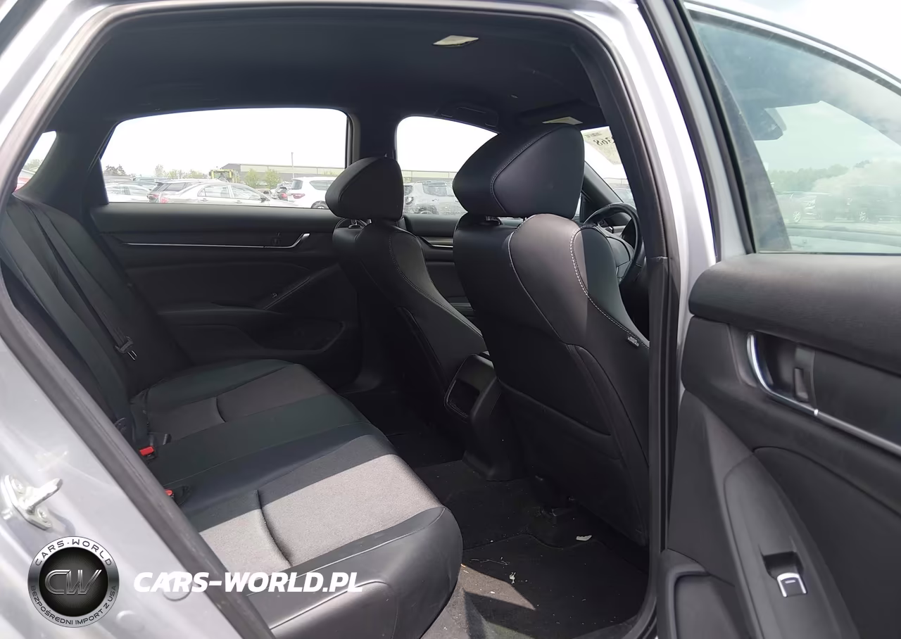 2018 Honda Accord Sport VIN:1HGCV1F36JA056446 - 8