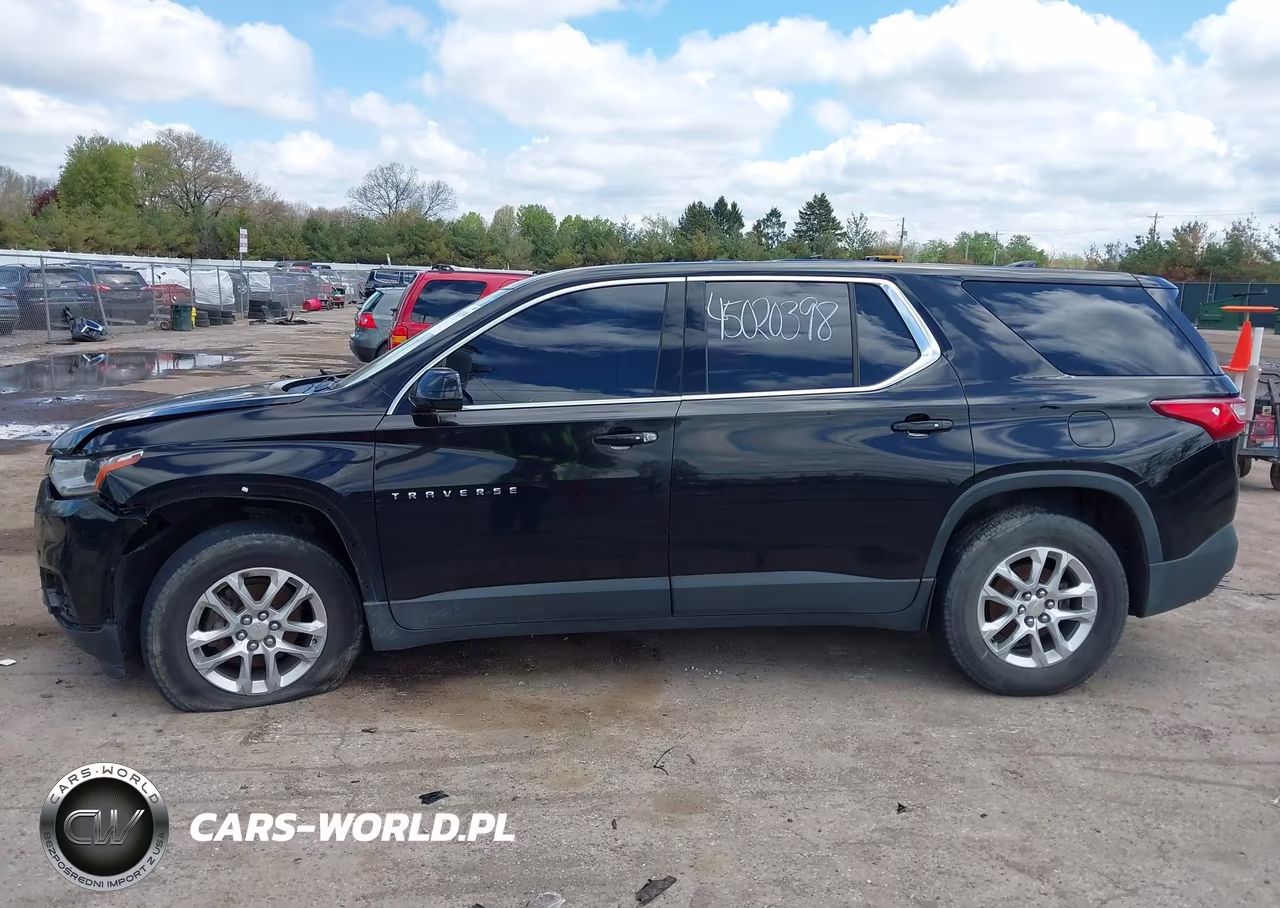 2018 Chevrolet Traverse Ls VIN:1GNERFKW2JJ163705 - 14