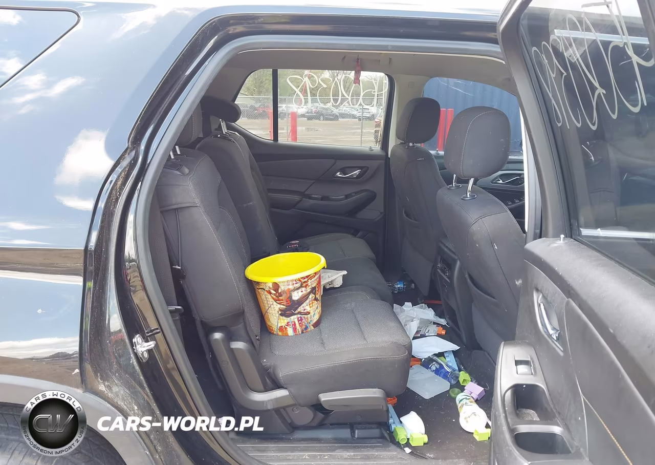 2018 Chevrolet Traverse Ls VIN:1GNERFKW2JJ163705 - 8