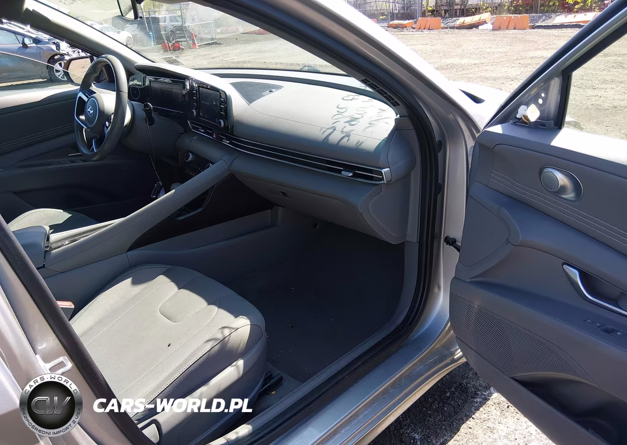 2022 Hyundai Elantra Sel VIN:5NPLS4AG7NH062662 - 5