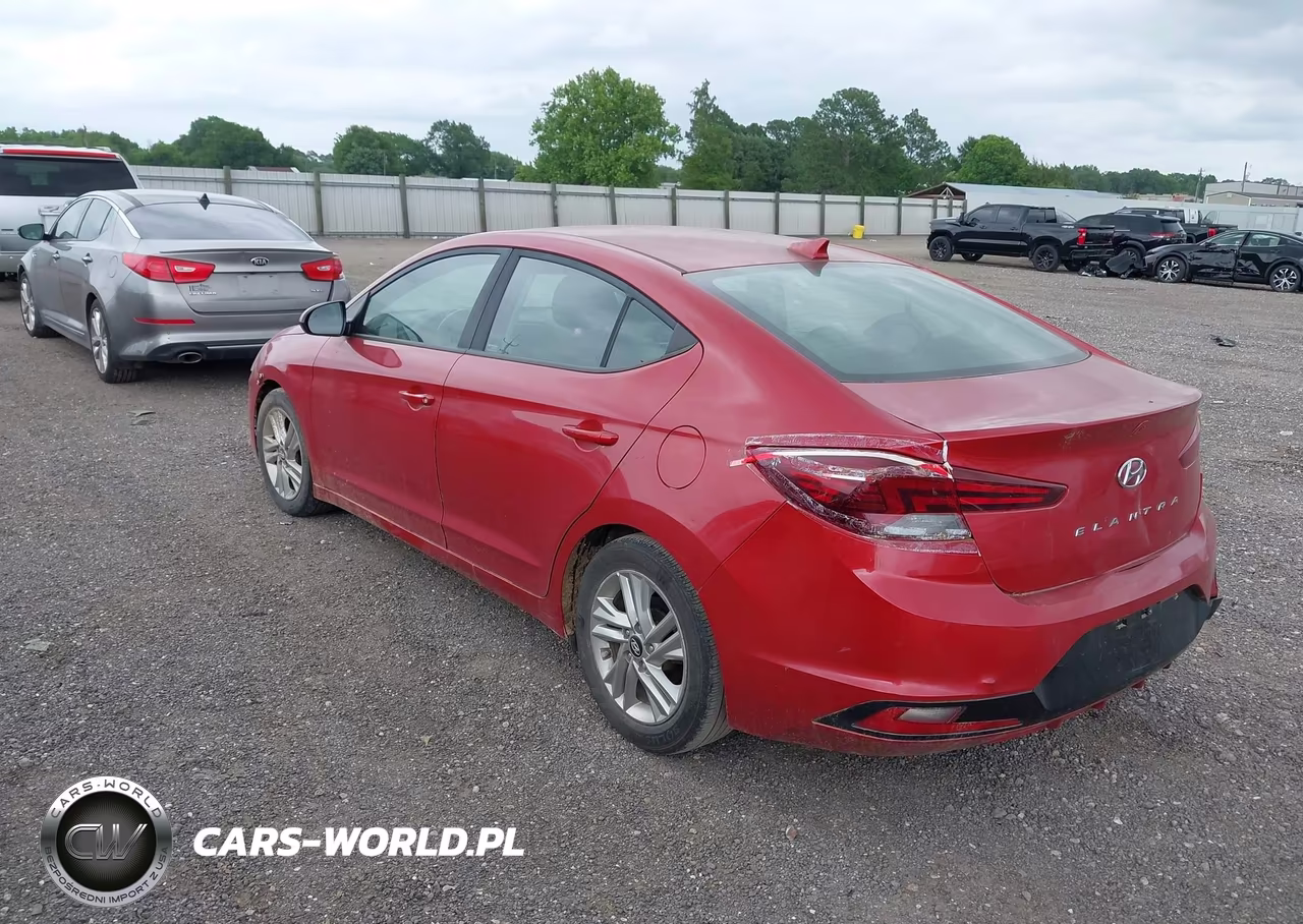 2019 Hyundai Elantra Sel VIN:5NPD84LF1KH467693 - 3