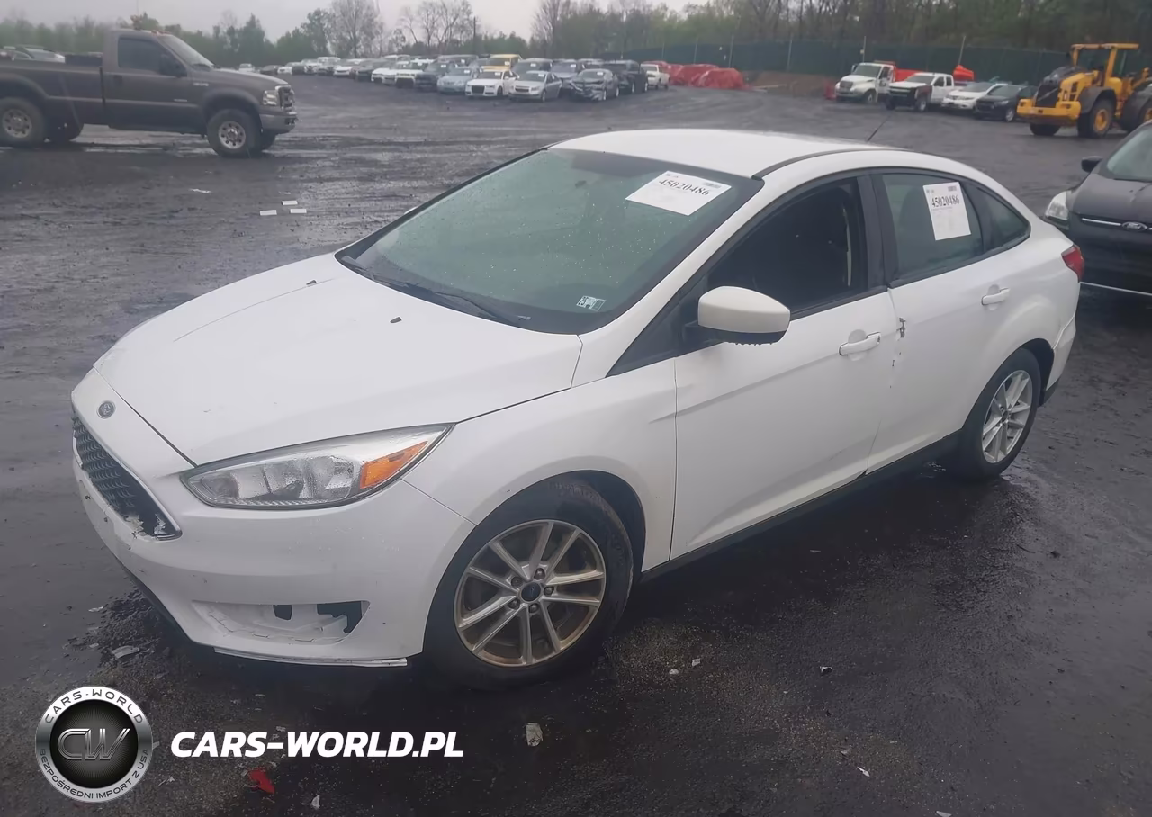 2018 Ford Focus Se VIN:1FADP3F23JL250541 - 2