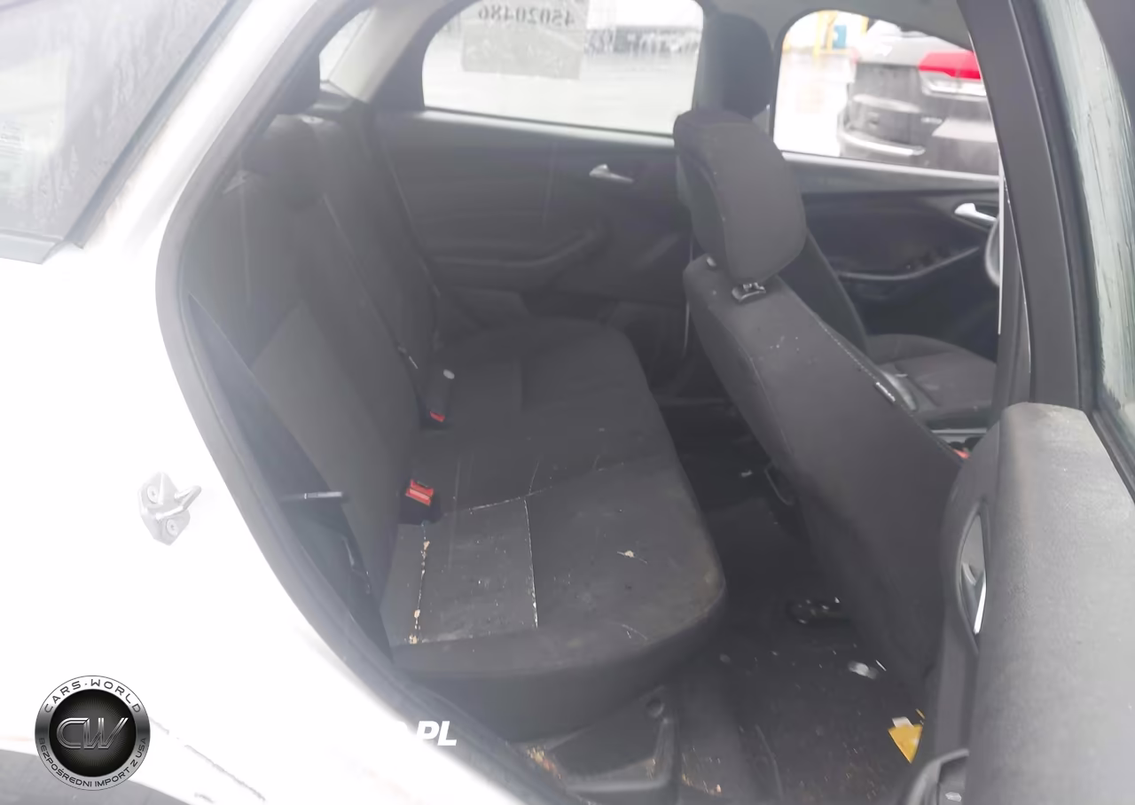 2018 Ford Focus Se VIN:1FADP3F23JL250541 - 8
