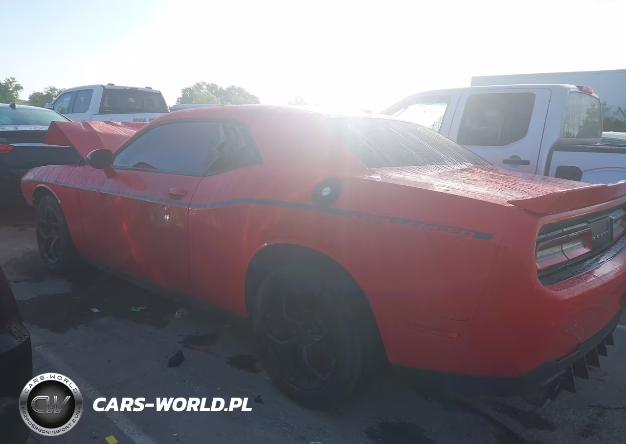 2018 Dodge Challenger Sxt VIN:2C3CDZAG2JH305597 - 15