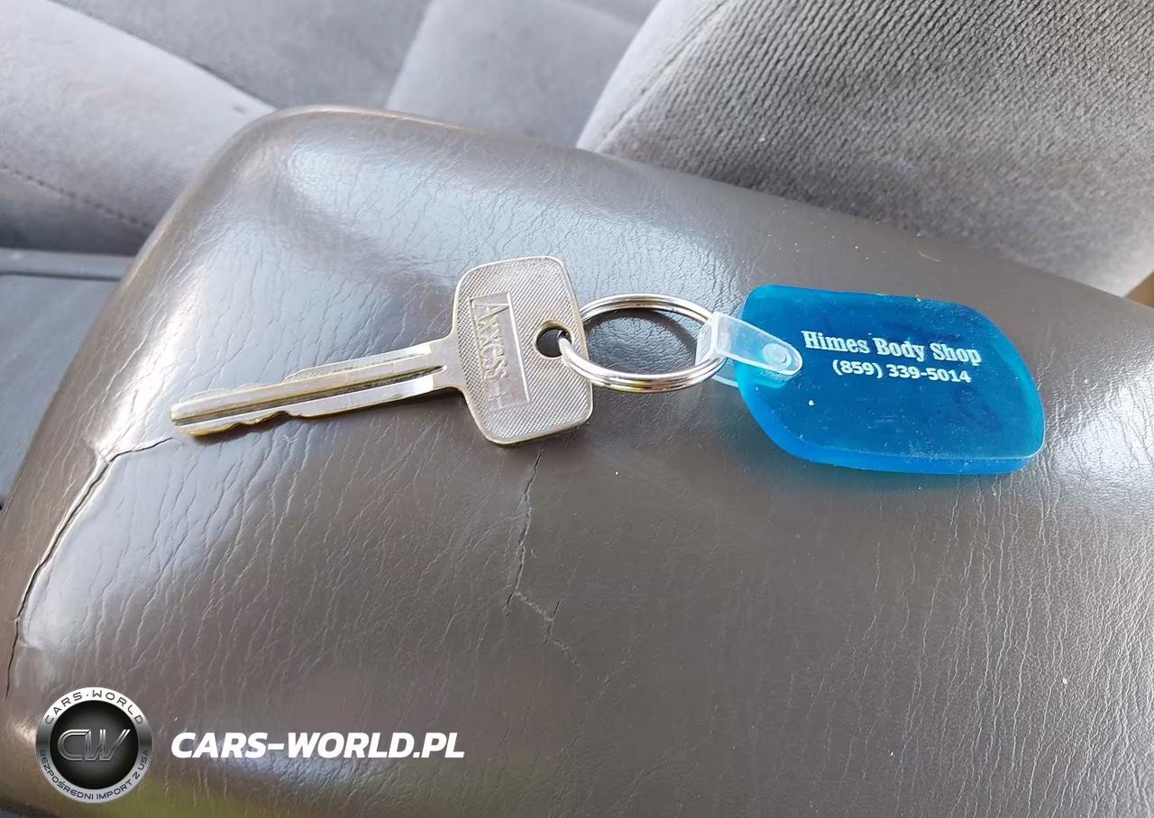 1999 Toyota Camry Le VIN:JT2BG22K8X0276718 - 11