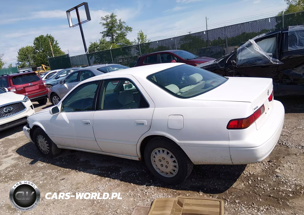 1999 Toyota Camry Le VIN:JT2BG22K8X0276718 - 15