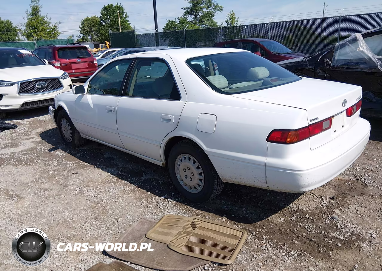 1999 Toyota Camry Le VIN:JT2BG22K8X0276718 - 3