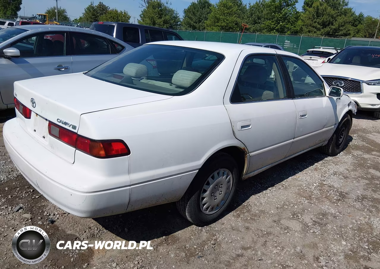 1999 Toyota Camry Le VIN:JT2BG22K8X0276718 - 4