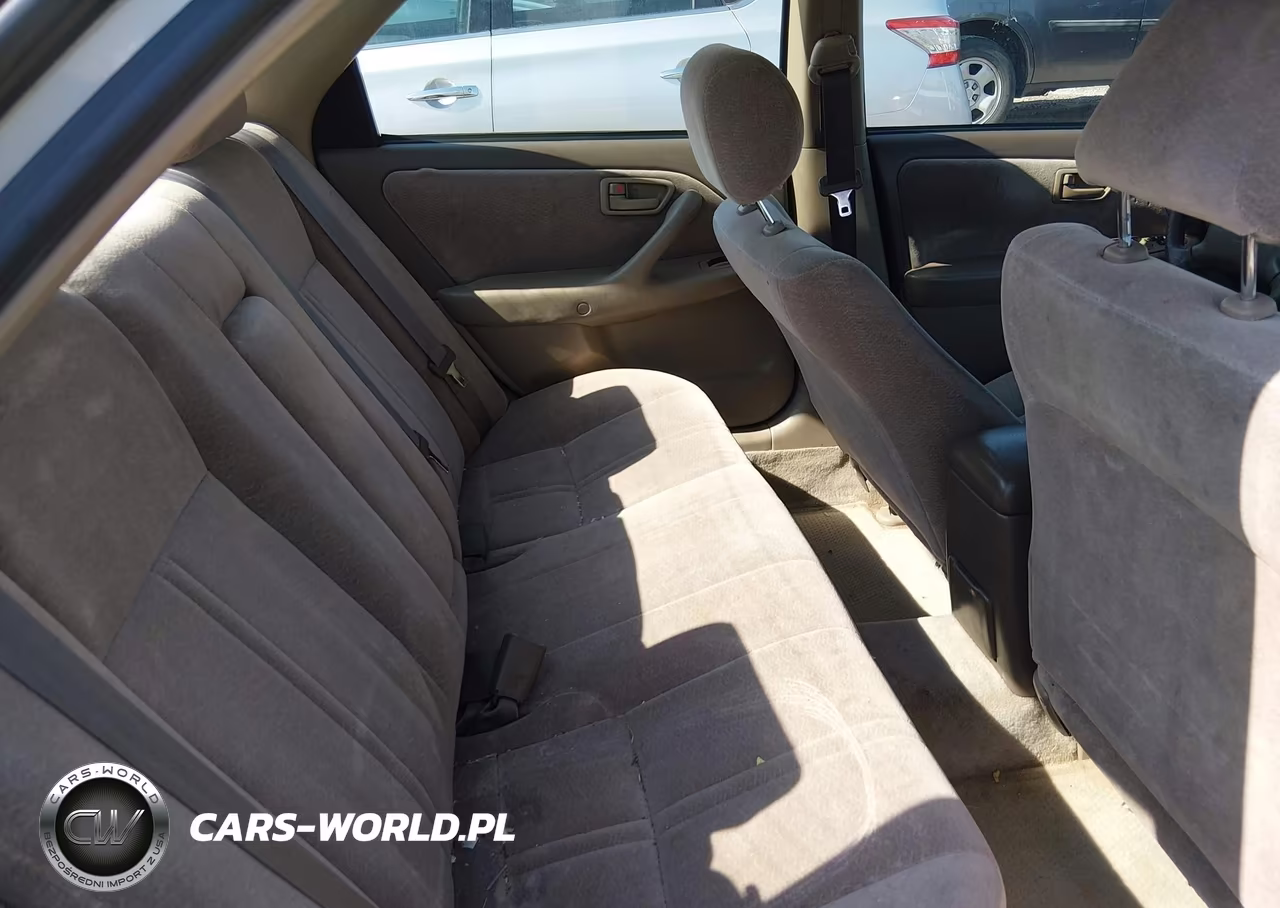 1999 Toyota Camry Le VIN:JT2BG22K8X0276718 - 8