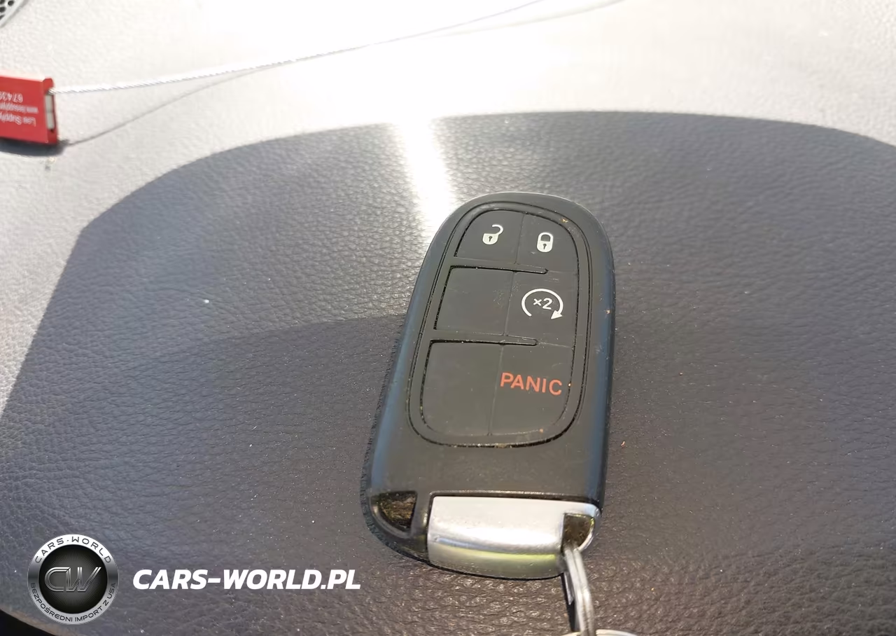 2014 Jeep Cherokee Limited VIN:1C4PJMDB7EW257644 - 11