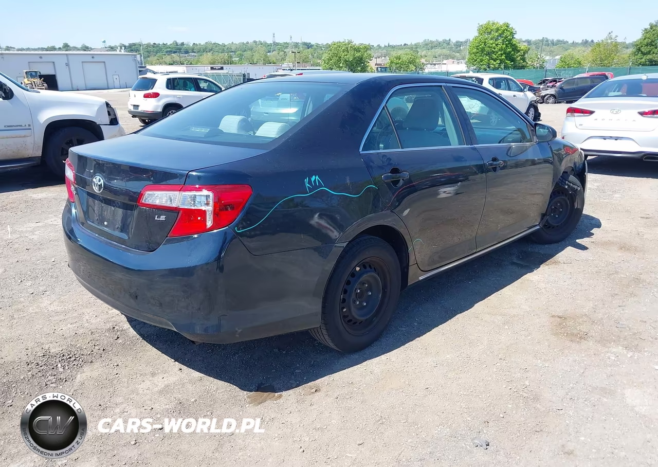 2013 Toyota Camry Le VIN:4T4BF1FK0DR309442 - 4