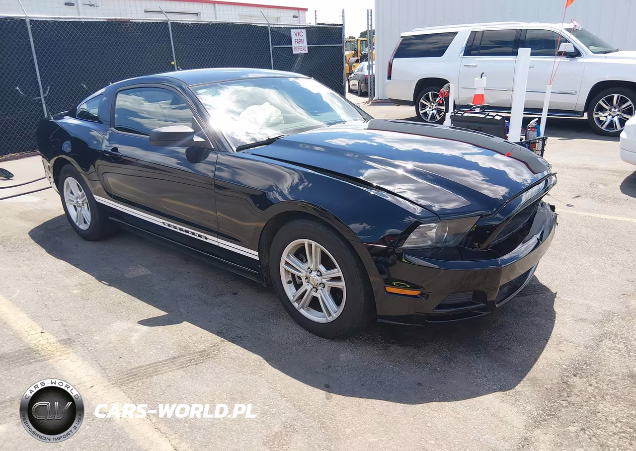 2014 Ford Mustang V6