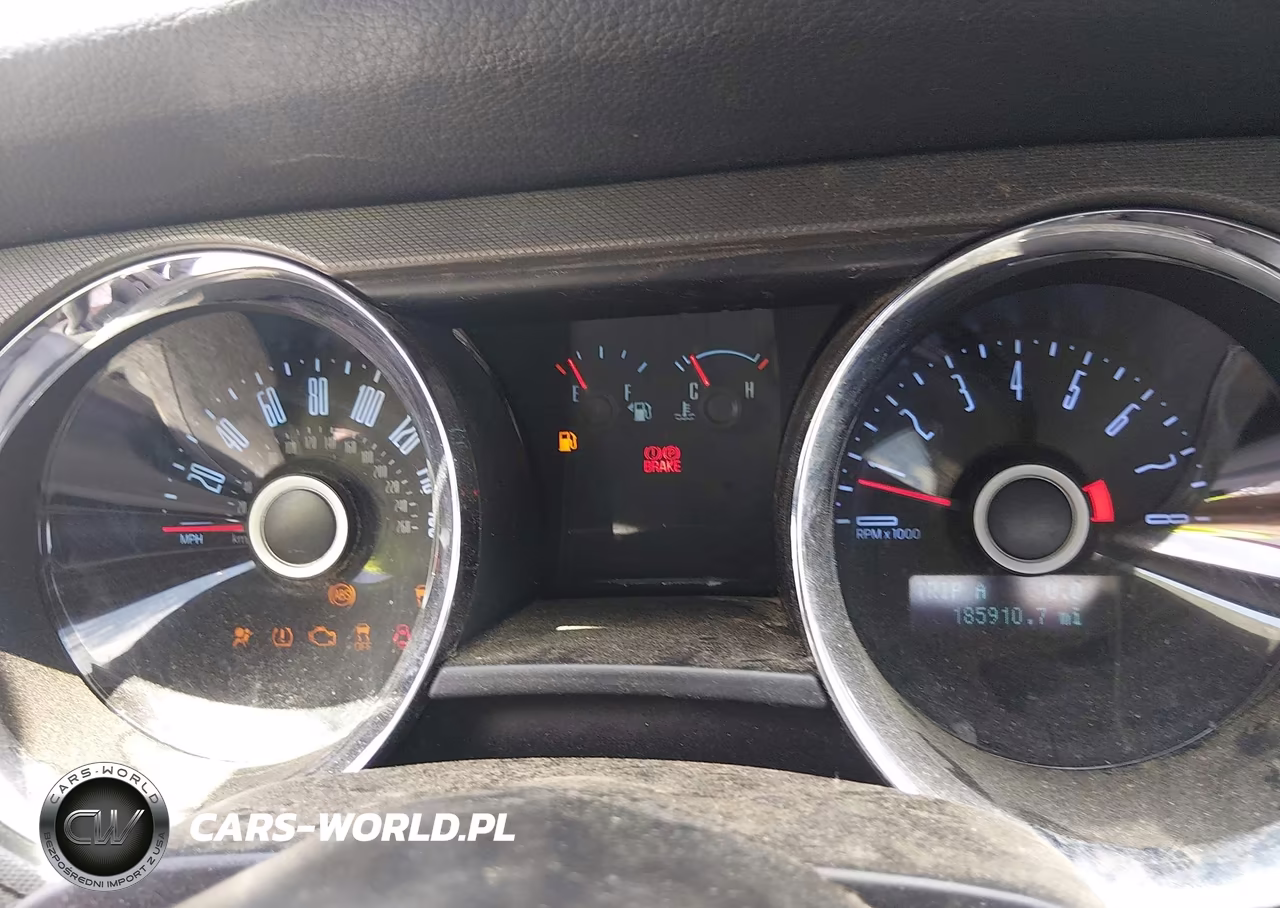 2014 Ford Mustang V6 VIN:1ZVBP8AM9E5303516 - 7