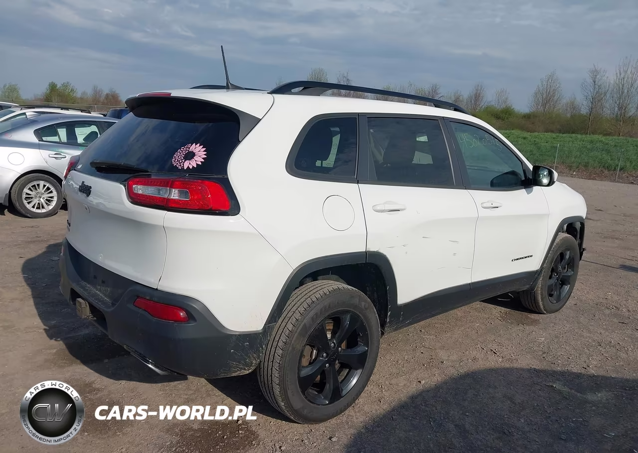 2016 Jeep Cherokee Altitude VIN:1C4PJMCS9GW134268 - 4